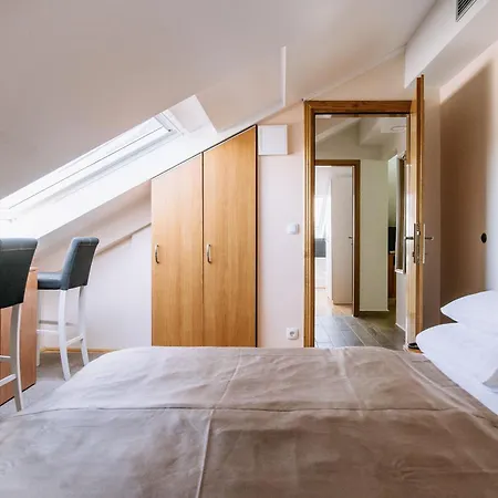 Curic Apartment *
